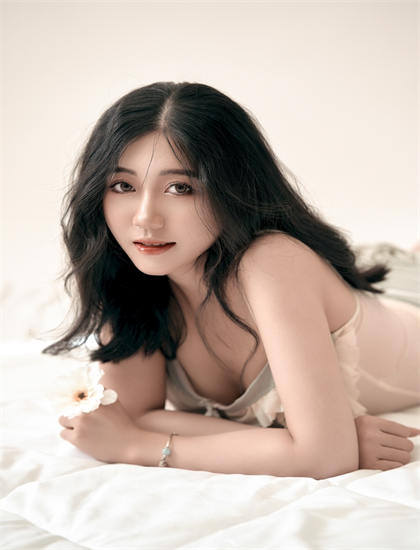 《姆明山谷 第一季中文配音》开场分析永恒的：第一印象与叙事建立